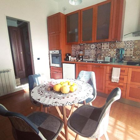 La Casetta Di Gio Gio Appartamento In Centro A Монреале Экстерьер фото